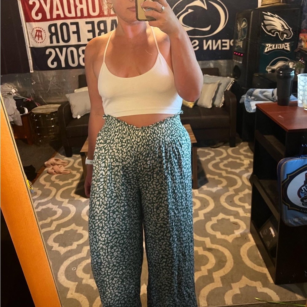 Pink Lilly flowy stretchy pants